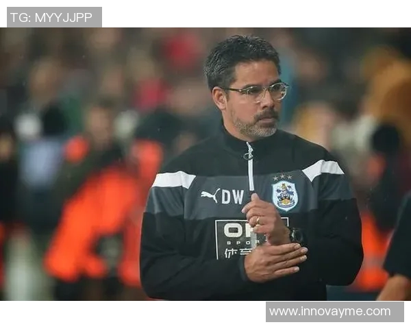 西汉姆联迎战哈德斯菲尔德全力争胜展现球队实力与决心